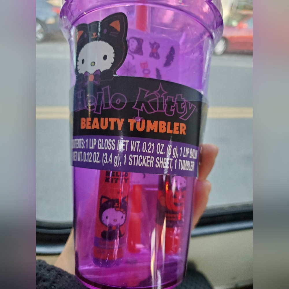 Hello Kitty Bundle - Picture 5 of 7